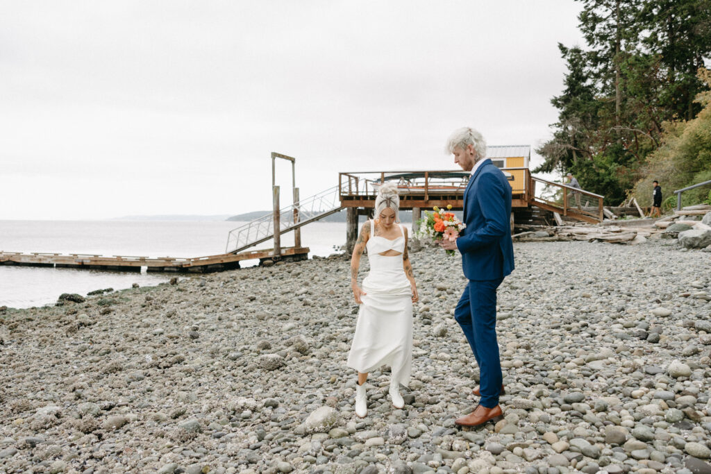 Seattle Elopement photographer Xo Golden | Jess Golden Photography | itsjessandtrish | xogoldenphoto