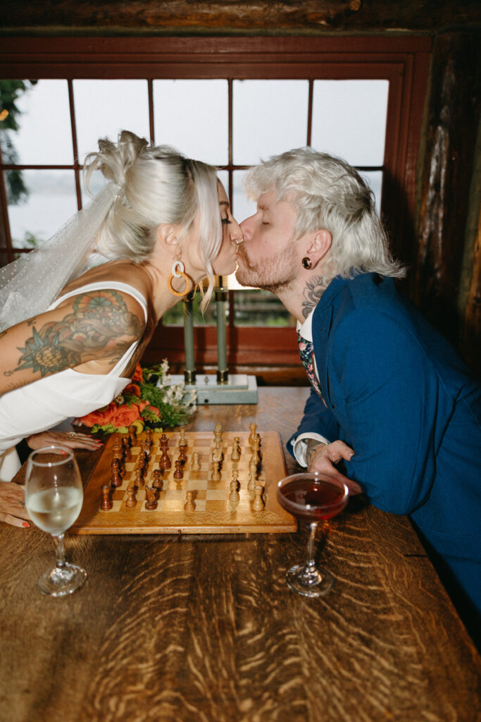 Seattle Elopement photographer Xo Golden | Jess Golden Photography | itsjessandtrish | xogoldenphoto